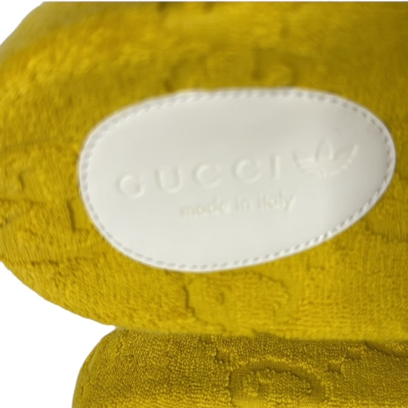 GUCCI NWT YELLOW WHITE MEN’S ADIDAS SLIDES SANDALS SIZE 10 MADE IN ITALY - Picture 5 of 9
